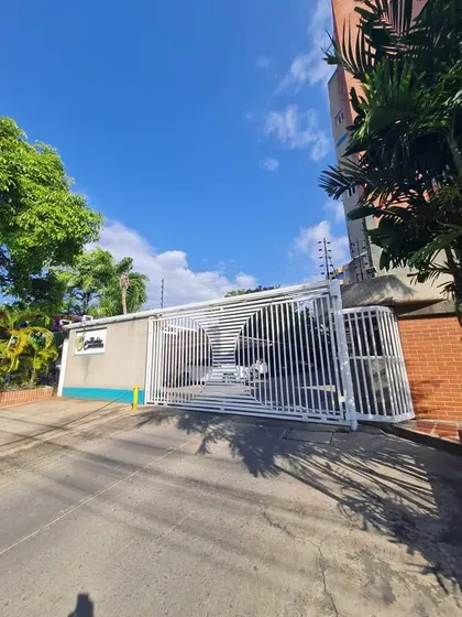 Amplio Apartamento Duplex Con Acabados Modernos Av Principal De Lecheria