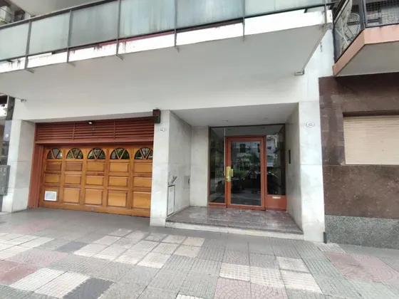 Alquiler Depto 3 Amb/balcon Espacio Guardacoche H.pueyrredon 800 Caballito