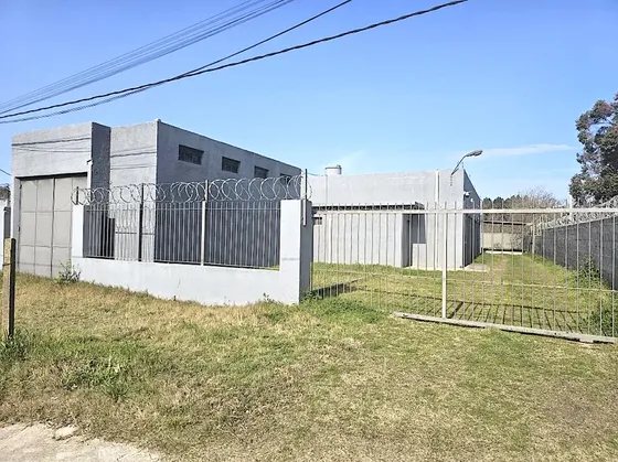 Depósito En Alquiler 380 M2 900 M2 De Terreno Impecable Interbalnearia Km 27