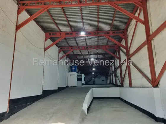Galpon En Venta En La Yaguara 26-19426 Cda Im