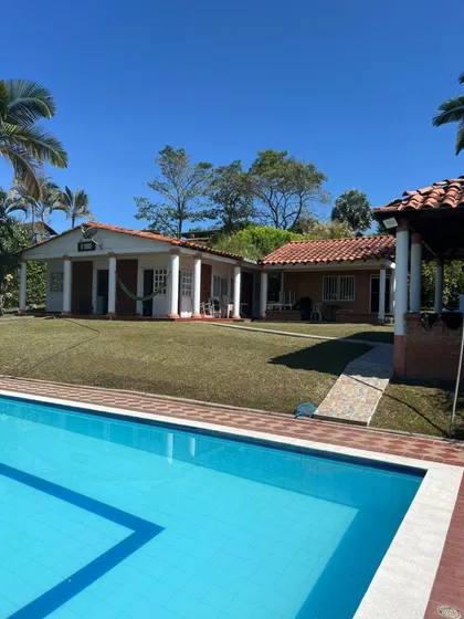 Vendo Casa Campestre Sector Viterbo Caldas Lote 725 M2 , Piscina Propia