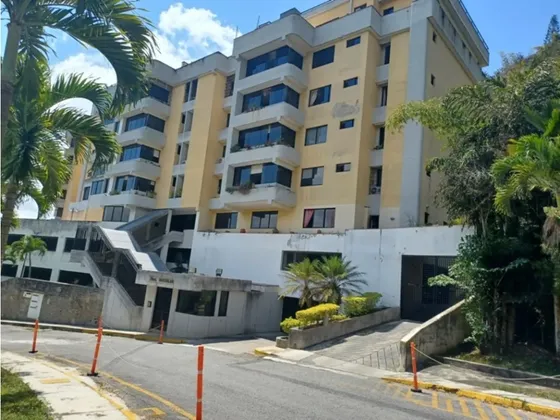 Vendo Apto 180mt2, 4h/5b/5e/2maleteros Urb. Miranda 7579