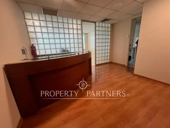 Estupenda Oficina Estoril 48 M2. Ideal Consulta M...
