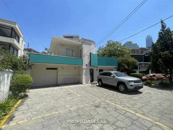 Local Comercial En Arriendo En Providencia / Metro Tobalaba