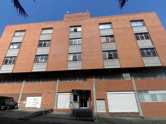 Local Galpón Depósito Boleita Norte 450m2