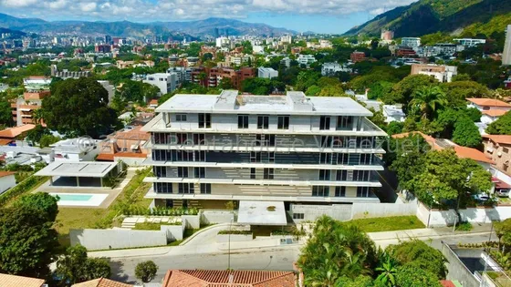 Se Vende Apartamento En Altamira Mls #24-24886