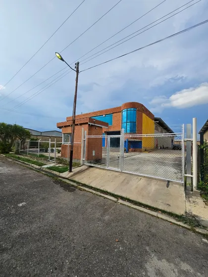 En Venta Galpon En  Zona Industrial Los Guayos Prg-010