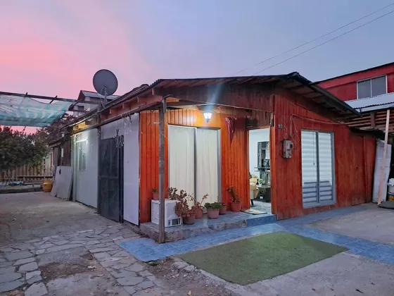 Amplio Terreno Con 3 Casas Independientes Huechuraba