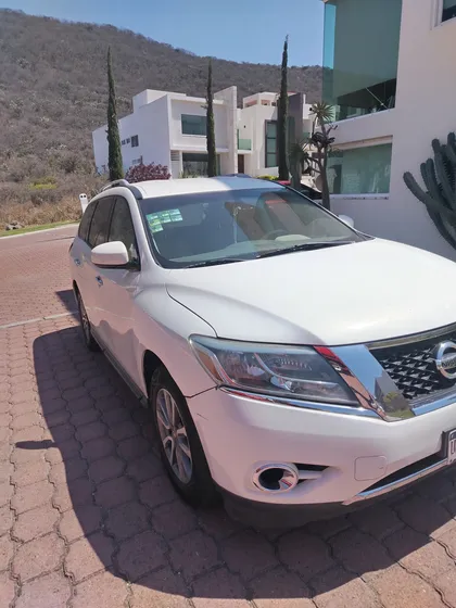 Nissan Pathfinder 3.5 Sense Mt