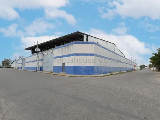 Maritza Lucena Tiene En Alquiler Galpón Zona Industrial I De Barquisimeto, Para Cualquier Tipo De Empresa, Área De Carga Y Descarga, Oficinas, Enfermería, Comedor, Garita De Vigilancia 24/7-