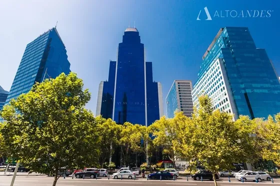 Local Comercial En Arriendo En Barrio El Golf, Las Condes