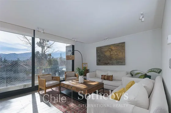 Departamento En Venta De 3 Dorm. En Lo Barnechea