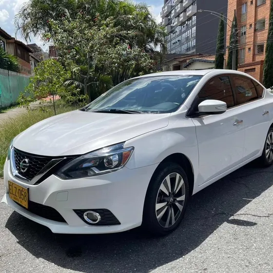 Nissan Sentra 1.8 B17 Fl Exclusive