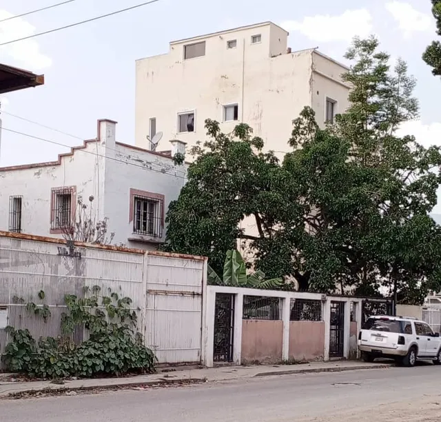 Casa En Las Fuentes Del Paraíso Calle 2