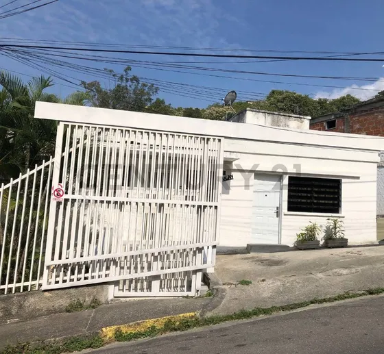 Anexo En Alquiler En La Urbanización Horizonte.