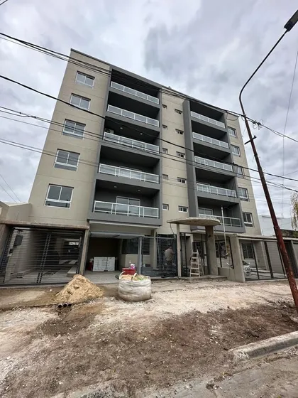 Monoambiente A Estrenar Con Patio En Planta Baja