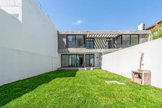 Unidad Tipo Casa - Suite - Jardín - Quincho - 2 Cocheras - Belgrano R
