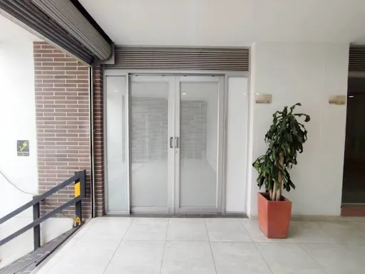 Locales En Arriendo Marinilla 643-8292375