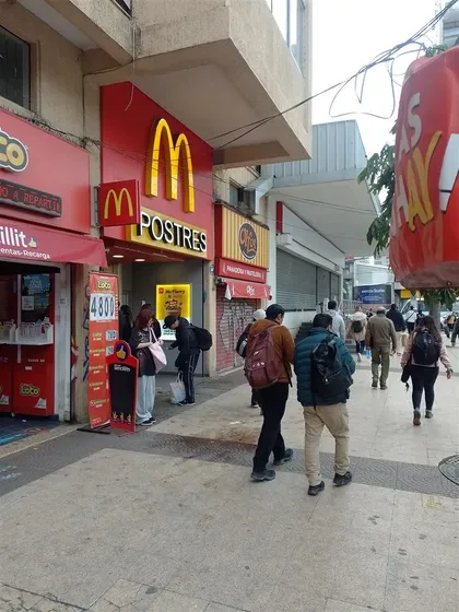 Local Comercial Para Renta En Plaza Vergara En Viña Del Mar