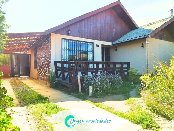 Casa A Cuadras Parque El Canelo, Barrio Turístico Algarrobo