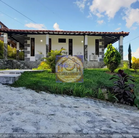Casa Campestre O Finca Urbana En Girardota A 2 Minutos Del Parque, Moderna, Construcción Moderna, Techos Retrasados, Unidad Cerrada