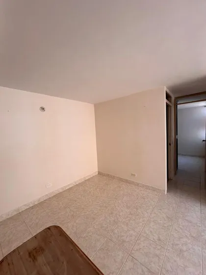 Apartamento De 2 Habitaciones En Robledo 