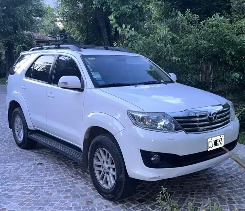 SW4 4x2 SRV 2.7 VVTi 4AT Leather 7-Passenger Year 2015