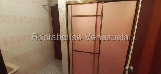25-23832* Nz Te Ofrece Este Económico Apartamento (1 Nivel) En Alquiler En Club Hípico Las Trinitarias