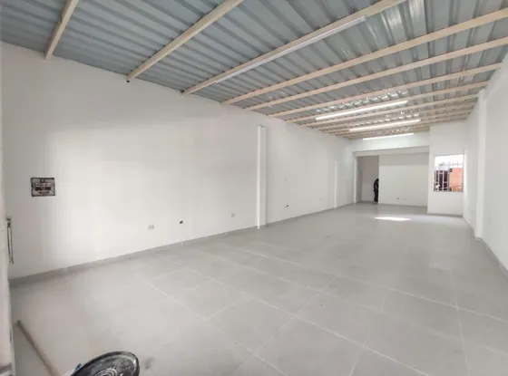 Local En Arriendo En Videlso. Cod A27055