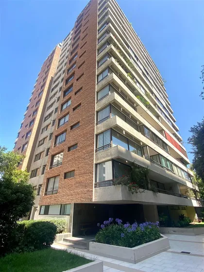 Departamento En Venta De 3 Dorm. En Las Condes