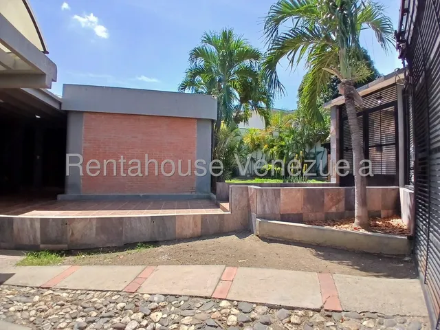 Hermosa Casa En Venta En Santa Elena, Al Este De ## Barquisimeto Profesional Inmobiliario Mehilyn Perez $$