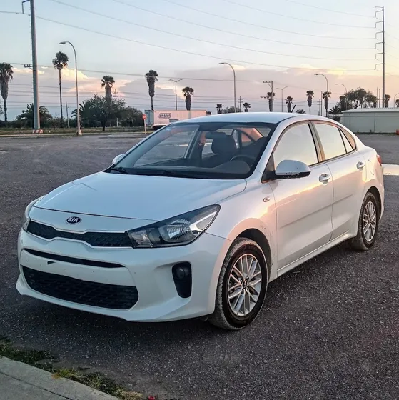 Kia Rio 1.6 Lx Sedan Mt
