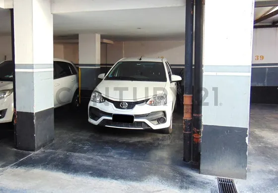 Venta De Cochera Fija En Villa Crespo Bajas Expensas