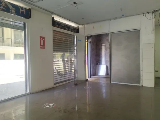 Al Lado De Calles Curicó Y Lira