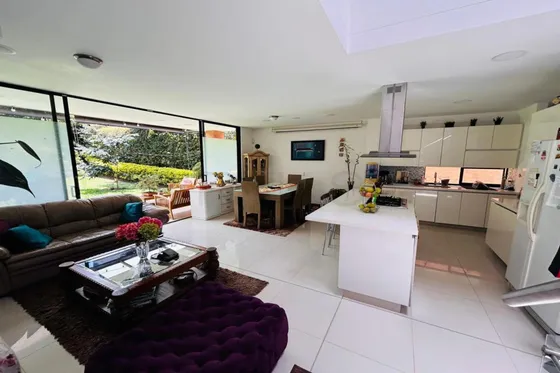 Casa En Venta En La Calleja. Cod V501251