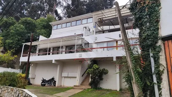 Departamento En Venta De 5 Dorm. En Viña Del Mar