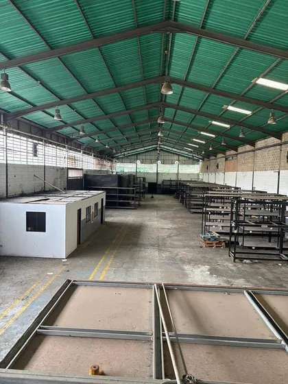 Se Vende Galpón En Los Guayos Rp
