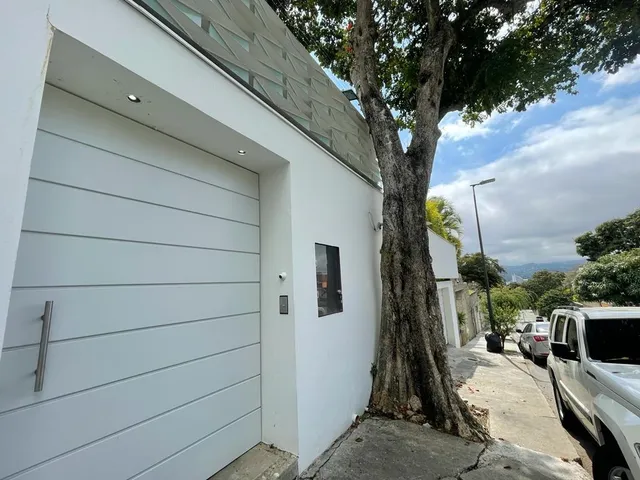Se Vende Lujos Casa 480m² 5h+6b+4p+seguridad+a/a+plt. Electrica-altamira Norte-mg