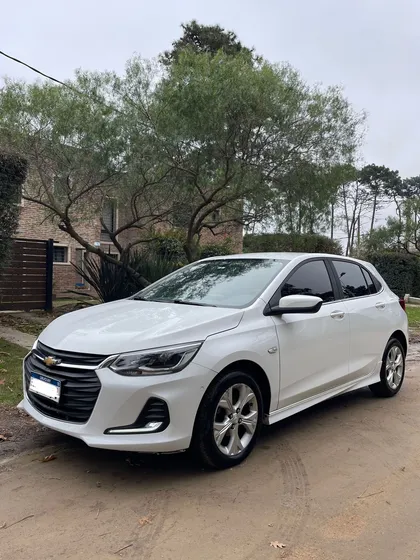 Chevrolet Onix 1.0t Hb Premier At