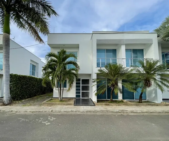 Hermosa Casa Campestre En Condominio De 200 Mt2