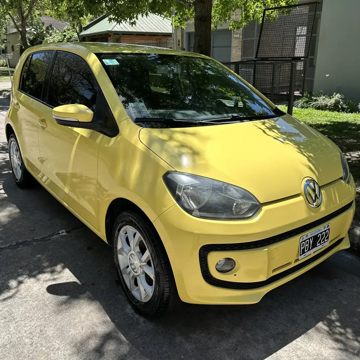 Volkswagen Up! 1.0 High Up! 75 hp