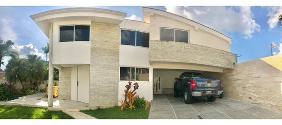 Casa En Venta En Altos De Guataparo Ed-8370087