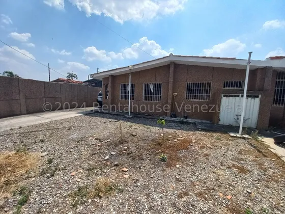 Casa En Venta Urb El Pilar Araure - #24-23550 Jg Rah