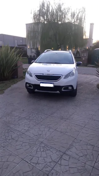 Peugeot 2008 1.6 Allure