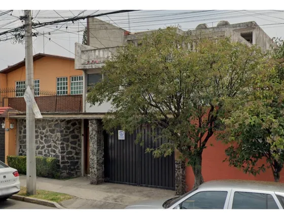 Casa En Remate En San Juan Tepepan, F-1671