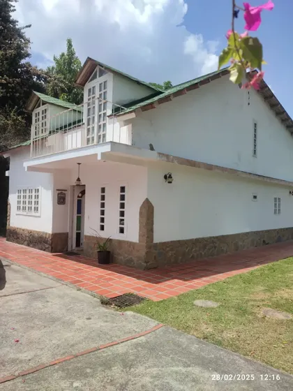 Casa Parque Caiza ( Karimao Country )
