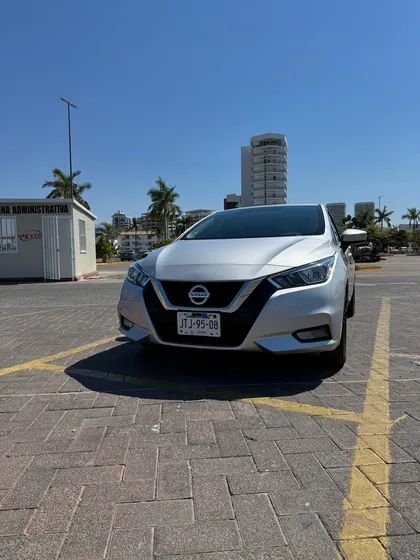 Nissan Versa 1.6 Advance Mt