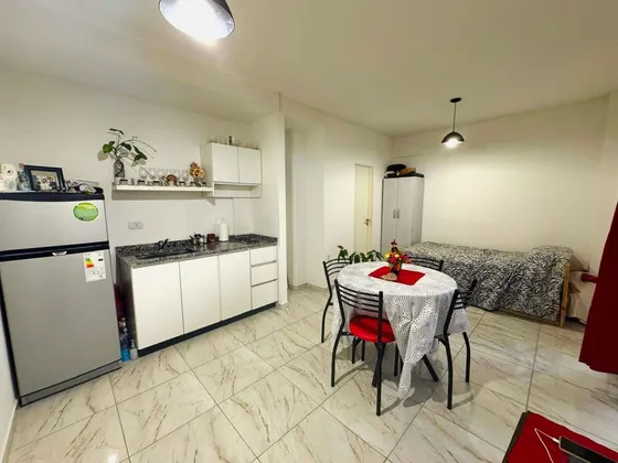 Venta De Monoambiente Con Balcón!!