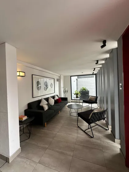 Departamento Estilo Studio 1d 1b Con Patio Y Estacionamiento