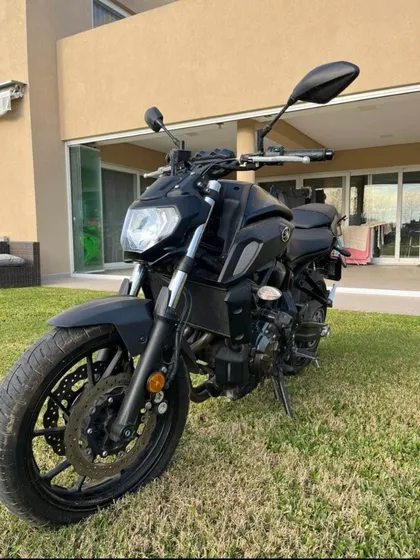 Vendo O Permuto Yamaha Mt07 Modelo 2019